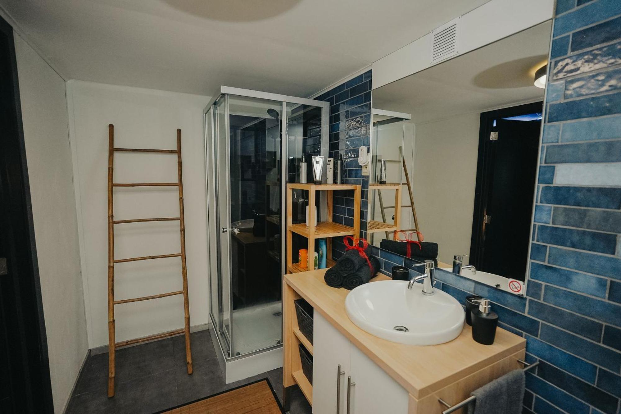 Vip Lounge Appartement Avec Jacuzzi Et Jardin Andenne エクステリア 写真